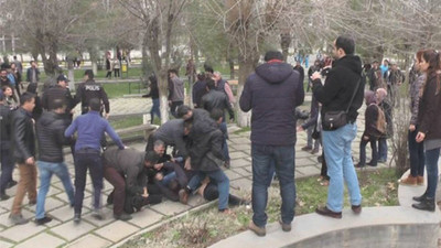 'Kürtçe ıslık' çaldıkları için yargılanan öğrencilerin davası ertelendi