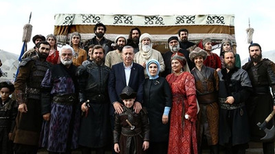 Diriliş Ertuğrul'un set çalışanları: Erdoğan'ın akşam söyledikleri, ertesi gün senaryoya ekleniyor