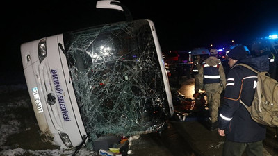 Bakırköy Belediyesi'ne ait otobüs devrildi: 2 ölü 35 yaralı