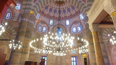 'Üsküdar Belediyesi borçlarına karşılık cami satıyor' iddiası