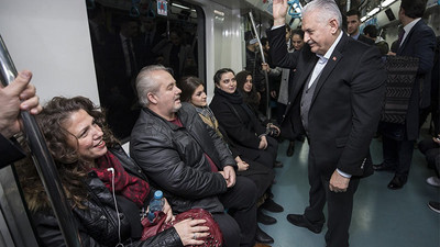 Binali Yıldırım seçim çalışmasına Marmaray'dan başladı