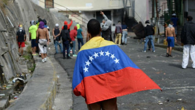 Venezuela'da PCMLV'den Maduro'ya eleştirel destek