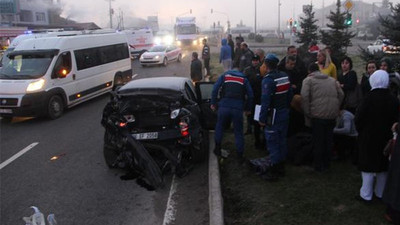 İşçi servisi kaza yaptı: 1 ölü, 11 yaralı