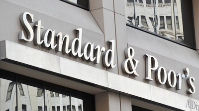 S&P: Türk lirasında dengelenme var ancak ekonomi daralacak