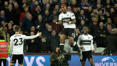 Ryan Babel 3 bin gün sonra Premier Lig'de gol attı