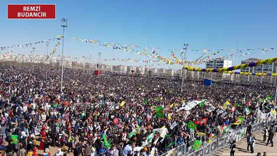 Diyarbakır’da yüz binler Newroz'u kutladı