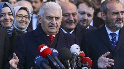 Binali Yıldırım: Türk halkının sinirlerini bozmayın, tek yumruk oluruz