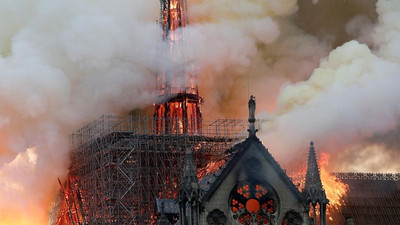 Notre Dame Katedrali için bağış yağıyor