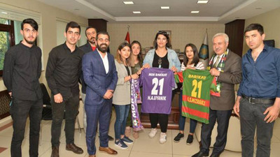 Amedspor taraftar grupları ve KDP-T’den Mızraklı’ya ziyaret