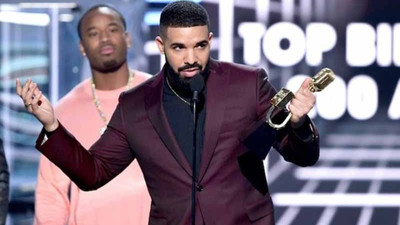 Drake, Taylor Swift'in rekorunu kırarak tarihe geçti