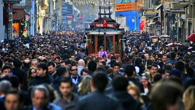 AKP 23 Haziran’da İstanbul’a dönmeyi düşünmeyen partilileri aradı