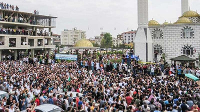 Eski IŞİD’li için Reyhanlı’da kitlesel cenaze töreni