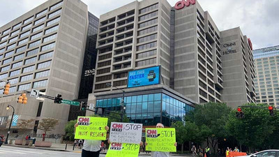 CNNTÜRK, ABD'de üç ayrı yerde protesto edildi