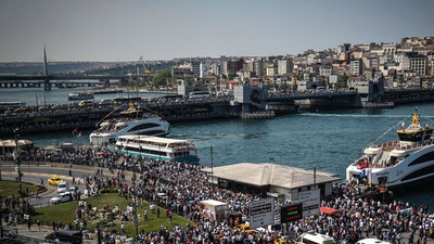 Oy kullanmak için İstanbul'a seçmen akını