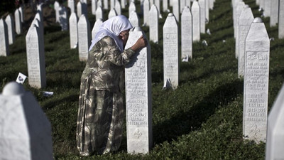 Srebrenitsa katliamı kurbanlarının cenaze işlemleri tamamlandı