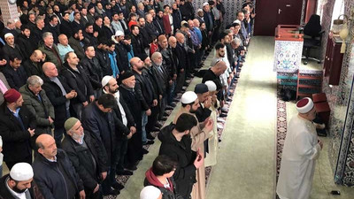 Diyanet'in Cuma hutbesi: Siz yoldan çıkmış bir topluluksunuz!