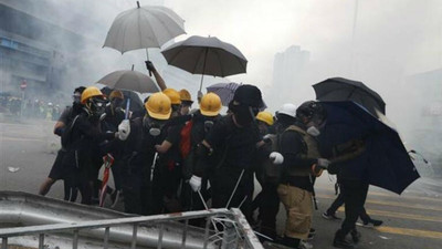 Hong Kong'da protestolar sürüyor