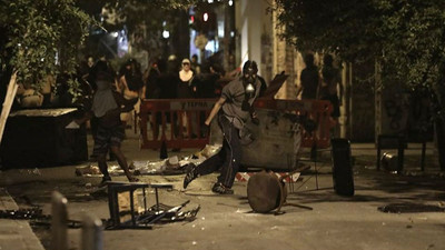 Aleksis'in katili polis serbest, Yunanistan ayakta