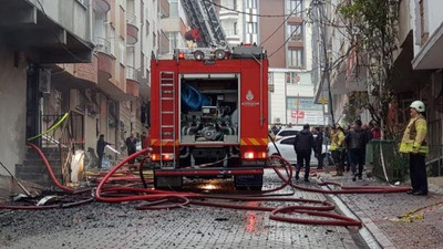 İstanbul'da yangın: Mahsur kalan 20 kişi güçlükle kurtarıldı