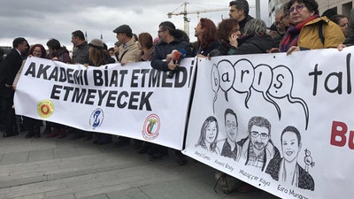 ‘Barış Bildirisi’ne ilk beraat kararı İzmir'den