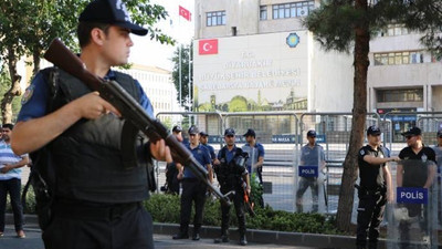 Belediyeye kayyım atandı, çalışanlar ve siyasetçiler gözaltına alındı