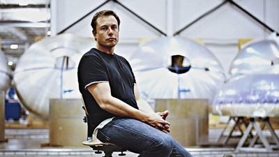 Musk 'Mars'a nükleer bomba atma' fikrinden vazgeçti