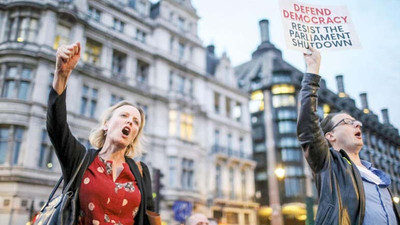 İngiltere'de Boris Johnson protestoları sürüyor