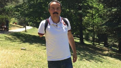 Kayyım protestosunda gözaltına alınan Saçılık’ın tek kolu kemerine kelepçelendi