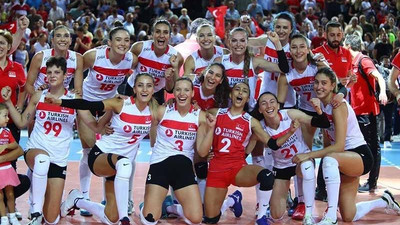 Voleybol kadın milli takımı finale yükseldi