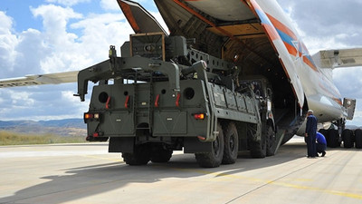 ABD'li bakan: Türkiye'ye S-400 konusunda yaptırımları inceliyoruz