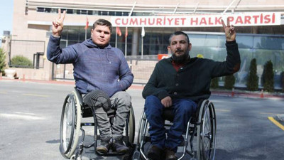 CHP Genel Merkezi önünde açlık grevi: Engelliler dilenerek değil, direnerek kazanacak