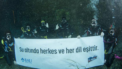 'Sualtında herkes ve her dil eşittir'
