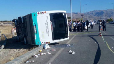 Malatya'da halk otobüsü devrildi: 26 yaralı