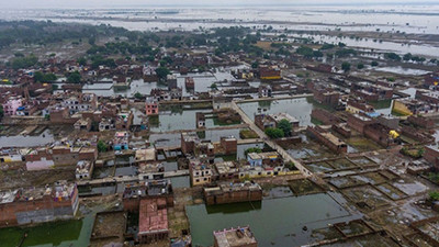 Hindistan'daki muson yağmurlarında ölü sayısı 120'ye çıktı