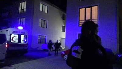Babasının tabancasıyla oynayan 12 yaşındaki çocuk kendisini vurdu