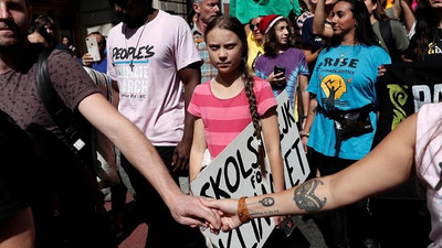 Greta Thunberg'in 'death metal' performansı viral oldu