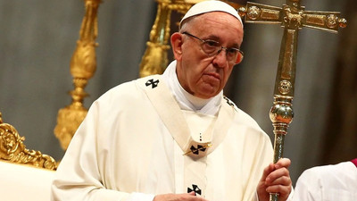 Vatikan, 'Papa Francesco şeytanın adamı' diyen derneğe kayyım atadı