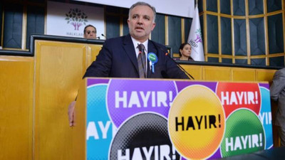 'Barışı mı istemeli demokrasiyi mi?'