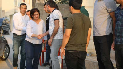 Eş Başkanlardan Nusaybin’de yaşamını yitirenlerin ailelerine başsağlığı ziyareti