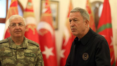 Hulusi Akar: YPG kimyasal silah kullanıp suçu TSK'ye atacak