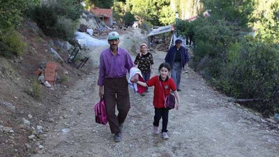 Okula gidebilsin diye babasının yol yaptırdığı Gamze yine okula gidemedi