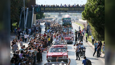 56'ncı Antalya Altın Portakal Film Festivali kortejle başladı