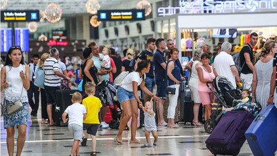 Turist sayısı rekor kırdı, gelir 2014 seviyesinde kaldı