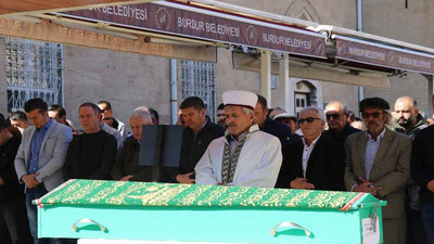 Derede cansız bedeni bulunan yönetmen toprağa verildi