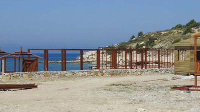 Ruhsatsız 'beach' için yıkım kararı