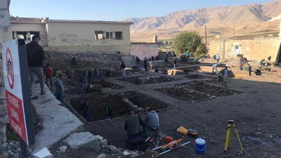 Hasankeyf'te yıkılan çarşının altından Roma ve Selçuklu dönemine ait eserler çıktı