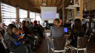 Kadınlar 25 Kasım etkinliklerinde erkek şiddetini tartışıyor