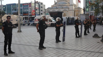 Esenyurt'ta 25 Kasım bildirisi dağıtan 7 kişi gözaltına alındı