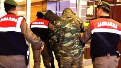 Uyuşturucu ticareti yapan rütbeli 4 jandarma tutuklandı