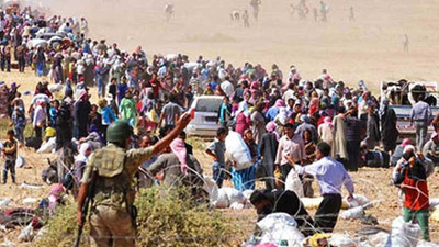 2 günde İdlib'den Türkiye sınırına 25 bin kişinin göç ettiği ileri sürüldü